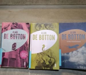 Okładki trzech siążek Alaina de Botton