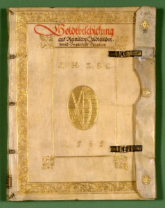 Fot. z Deutsche Fotothek: Oprawa pergaminowa z inicjałami Kurfürsta Augusta i datą 1585, wykonana przez Jakuba Krausego.