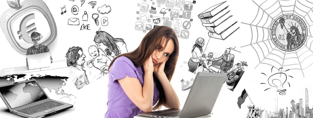 Zdjęcie ilustracyjne - dziewczyna siedząca przy laptopie w tle czarno białe grafiki