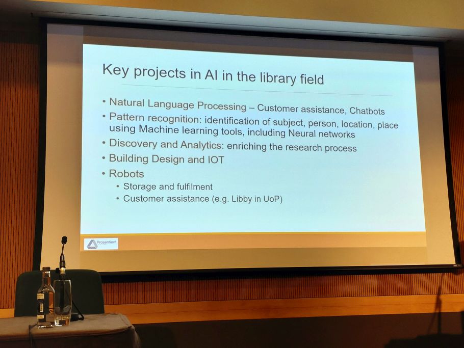 Slajd pod tytułem: Key projects in AI in the library field