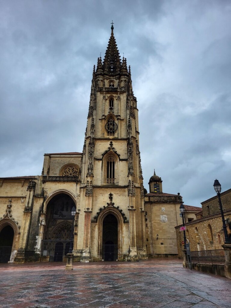 katedra w Oviedo