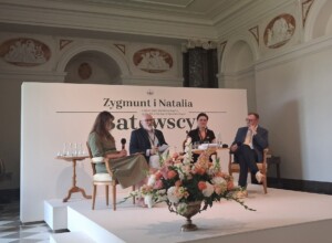 Małgorzata Biłozór-Salwa i Przemysław Wątroba z Gabinetu Rycin BUW na panelu dyskusyjnym